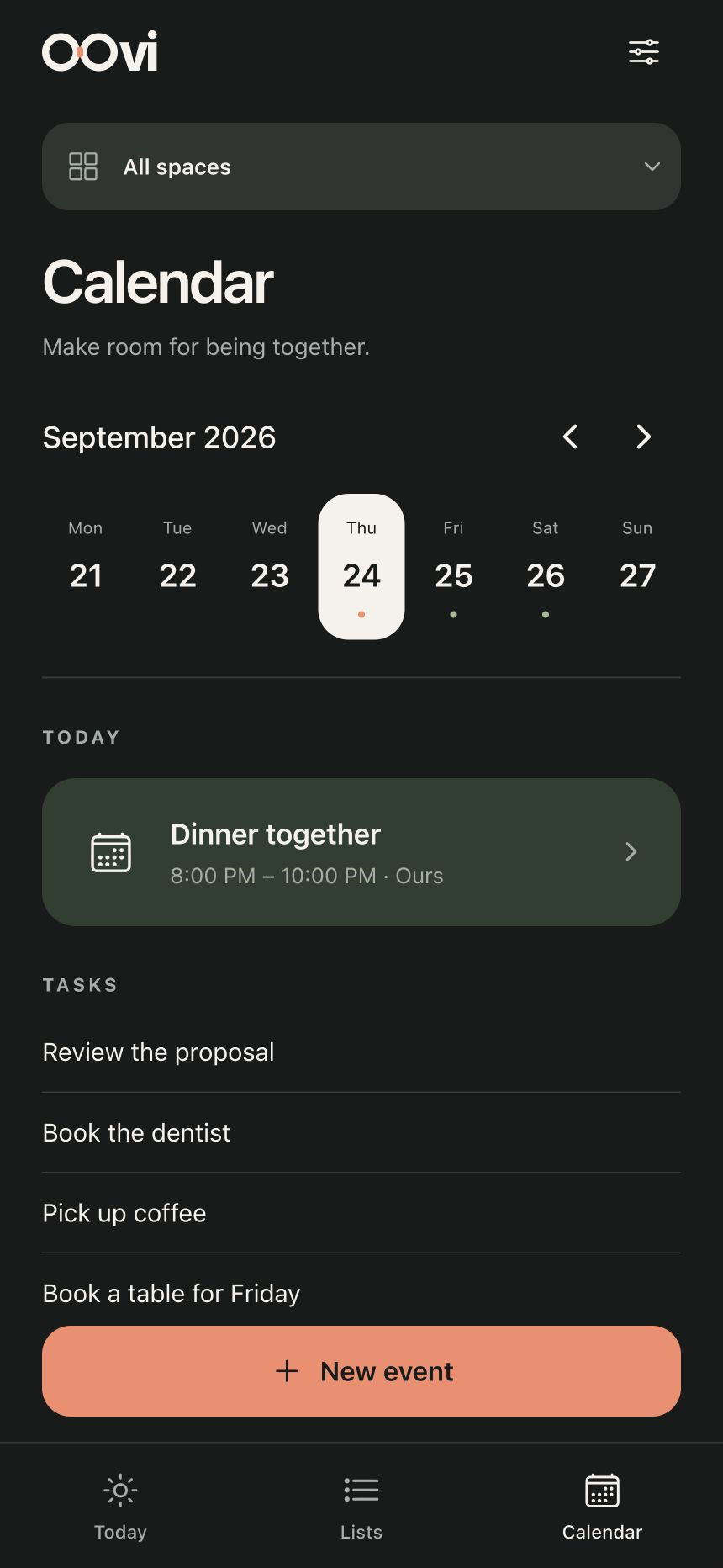 Oovi weekly calendar with weekdays and events from the example space.